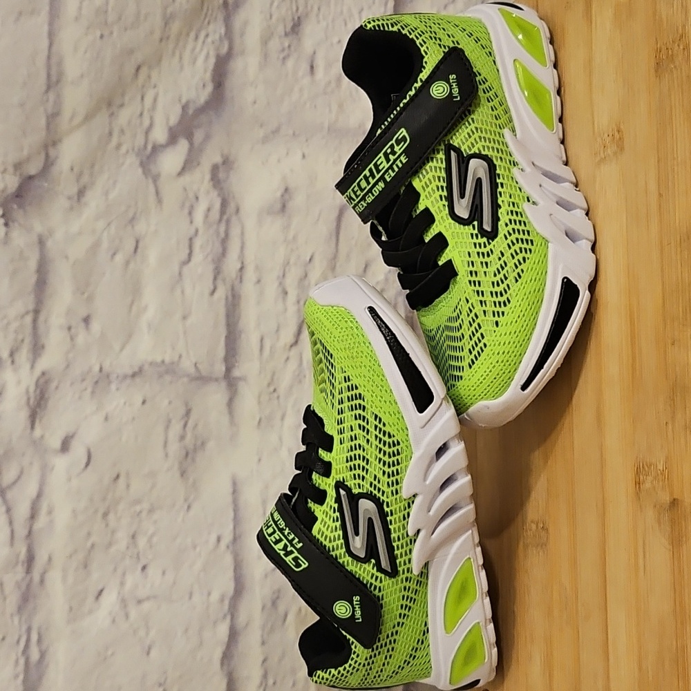 Skechers Flex-Glow Elite - Vorlo Snekers Size 12 Toddler